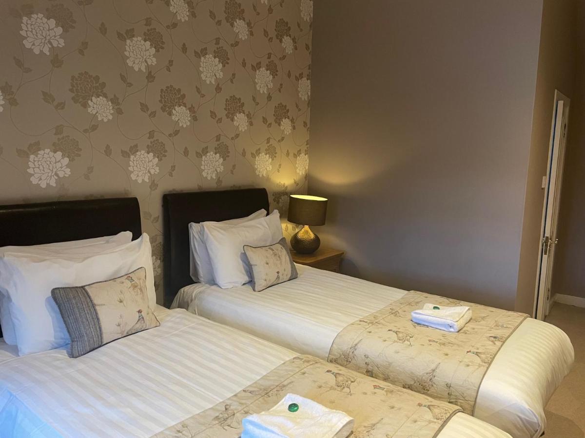 Glen Clova Hotel&Luxury Lodges Millton of Clova Buitenkant foto
