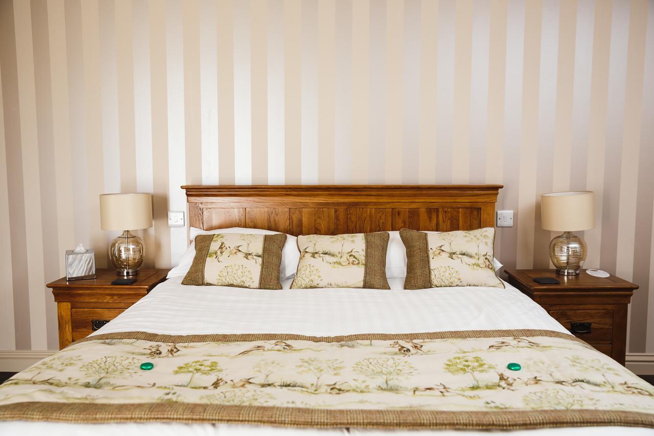 Glen Clova Hotel&Luxury Lodges Millton of Clova Buitenkant foto